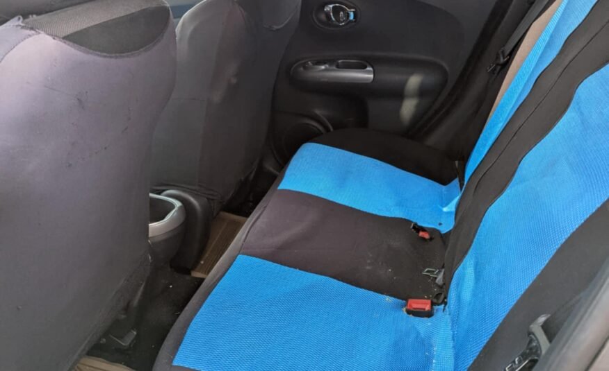 NISSAN JUKE 2011